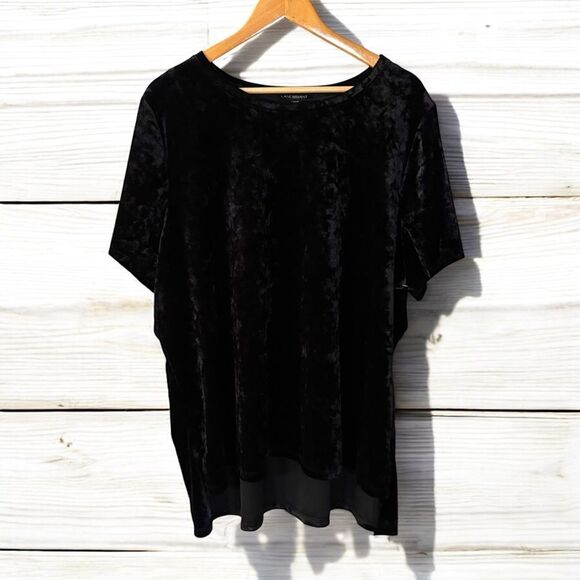 Lane Bryant Black Short Sleeve crushed Velvet Top new 26/28 witchy - Picture 1 of 7